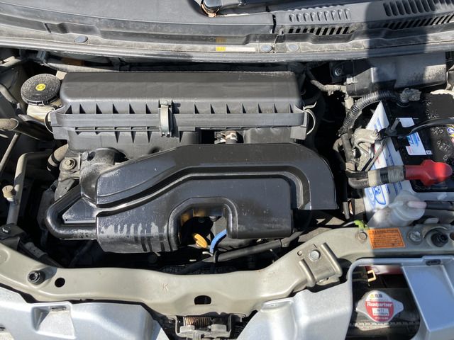 Daihatsu ESSE 2010 6483748-9
