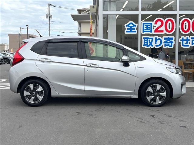 Honda FIT HYBRID 2016 6490683-4
