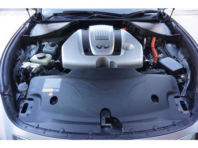 Nissan FUGA HYBRID 2016 6494513-10