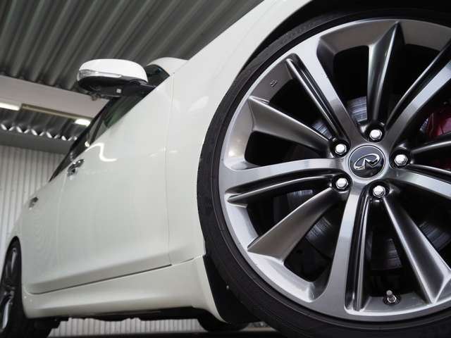 Nissan FUGA 2015 6493311-9