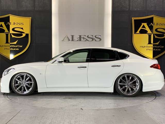 Nissan FUGA 2014 6493481-3