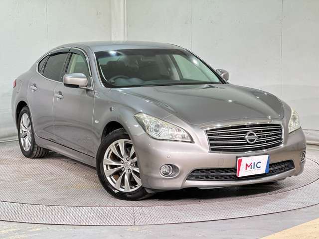 Nissan FUGA 2013 6493533-1