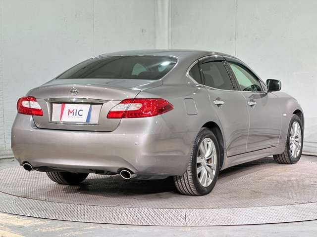 Nissan FUGA 2013 6493533-4