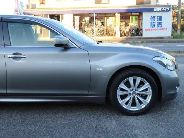 Nissan FUGA 2011 6493704-10