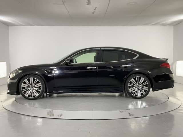 Nissan FUGA 2011 6493816-4