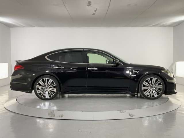 Nissan FUGA 2011 6493816-7