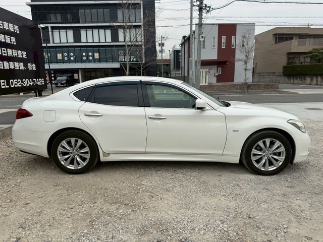 Nissan FUGA 2010 6493926-1
