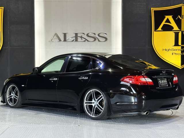 Nissan FUGA 2010 6493984-9