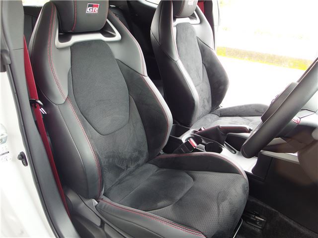 Toyota Gr Yaris 2024 6498545-6