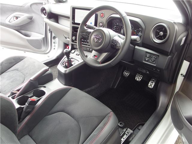 Toyota Gr Yaris 2024 6498545-8