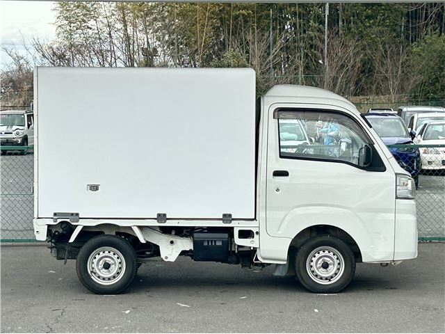 Daihatsu HIJET TRUCK 2016 6488888-9