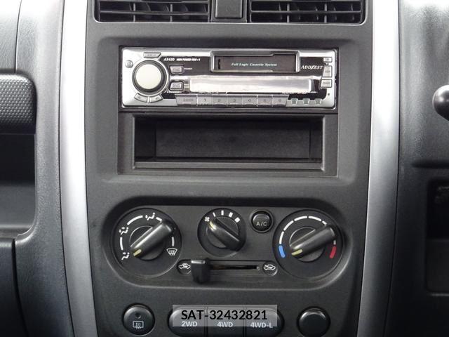 Suzuki JIMNY 2004 6480756-9