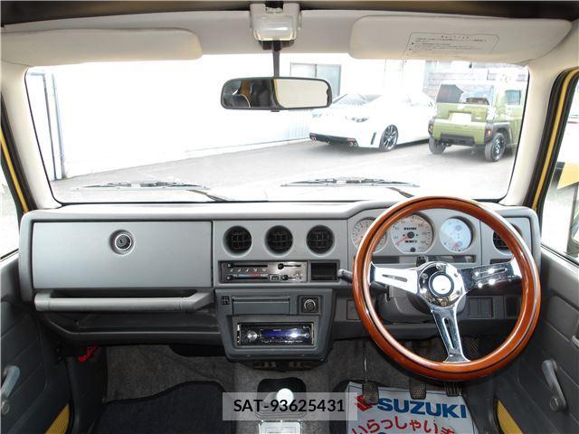 Suzuki JIMNY 1997 6481394-2