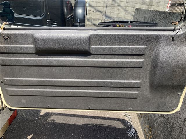 Suzuki JIMNY 1996 6481587-9