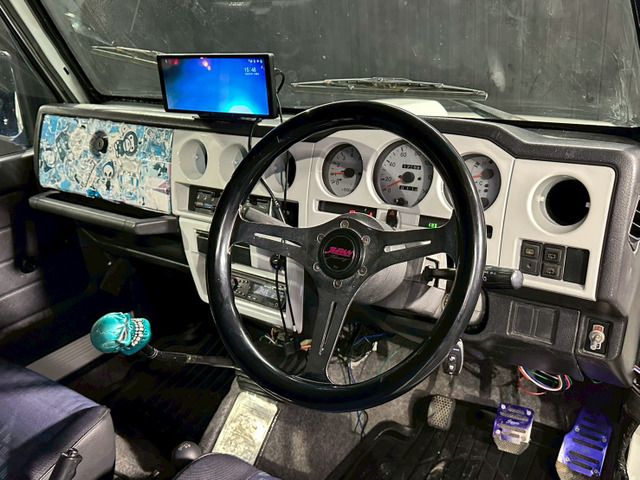 Suzuki JIMNY 1996 6481619-4