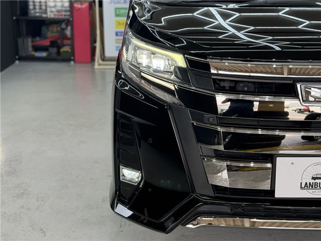 Toyota NOAH 2020 6510463-4