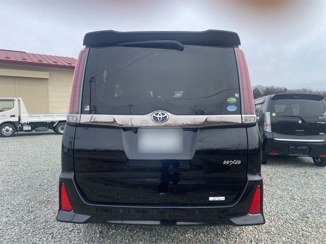 Toyota NOAH 2020 6510464-1