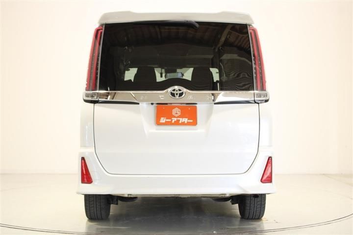 Toyota NOAH 2017 6510793-10