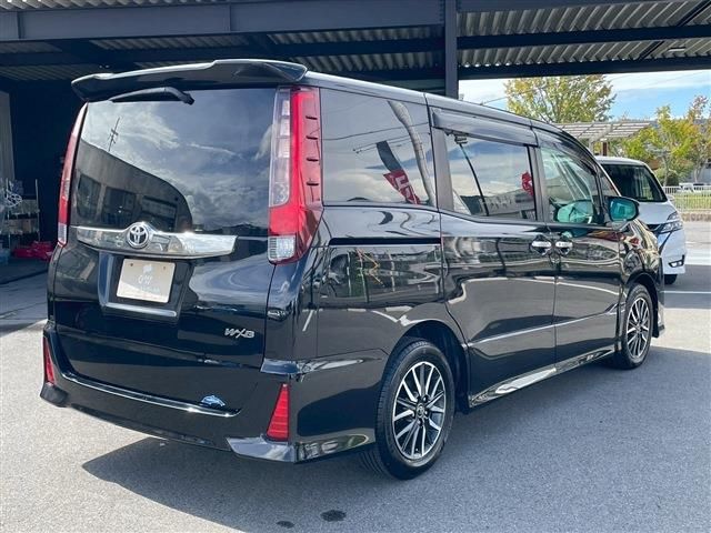 Toyota NOAH 2016 6511279-5