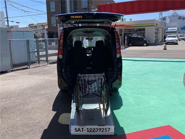 Toyota NOAH 2016 6511371-1