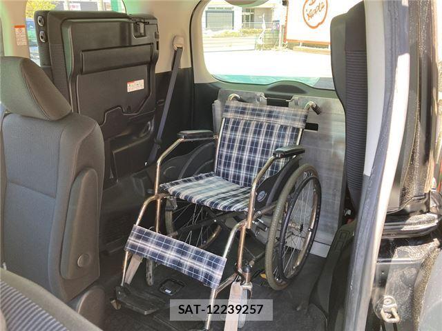 Toyota NOAH 2016 6511371-10