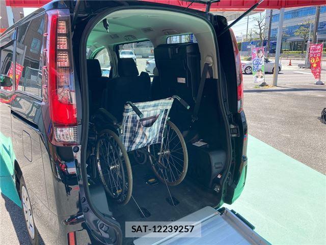 Toyota NOAH 2016 6511371-5
