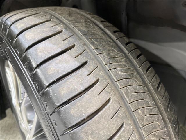 Toyota NOAH 2016 6511411-8