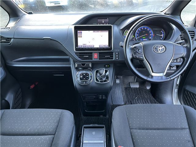 Toyota NOAH 2015 6511593-2