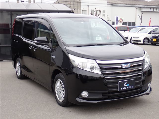 Toyota NOAH 2015 6511596-3