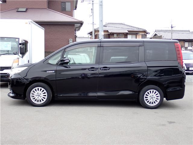Toyota NOAH 2015 6511596-8