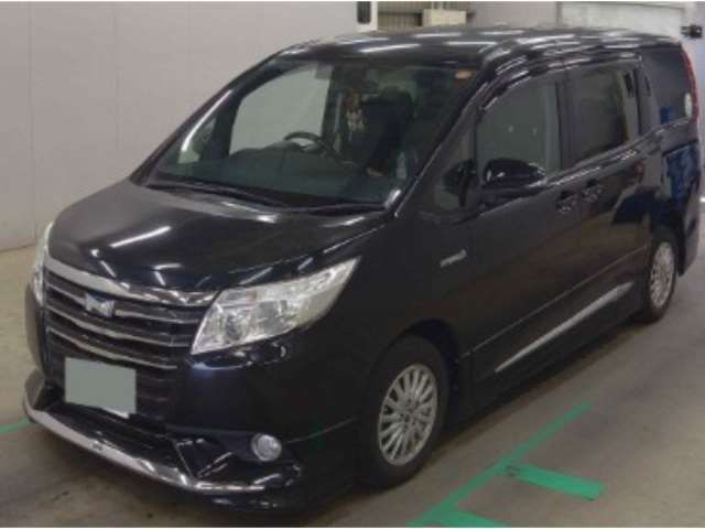 Toyota NOAH 2015 6511738-3