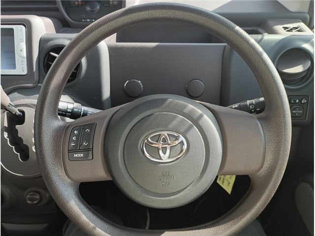 Toyota PORTE 2013 6499320-6