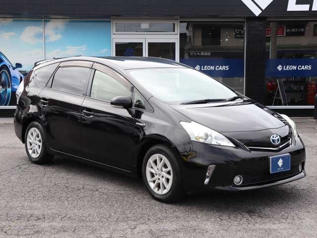 Toyota PRIUS ALPHA 2013 6482387-2