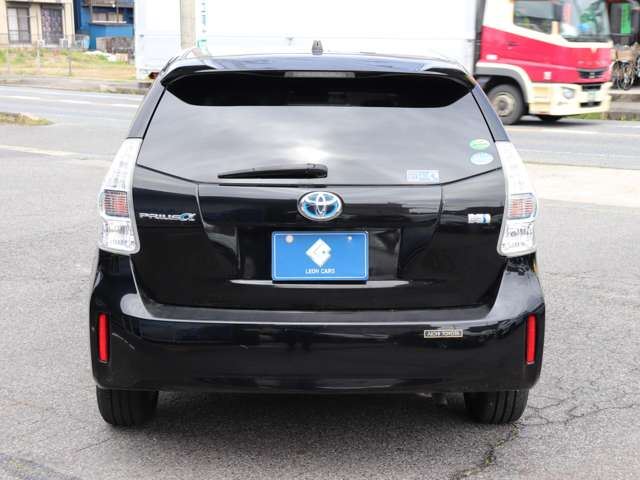 Toyota PRIUS ALPHA 2013 6482387-6