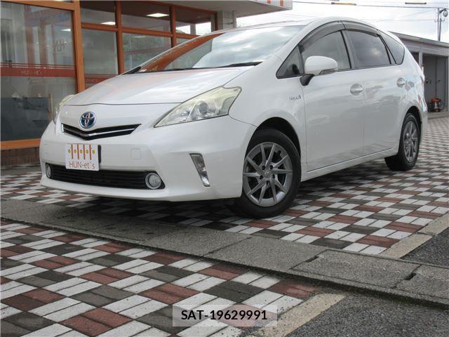 Toyota PRIUS ALPHA 2013 6482522-0