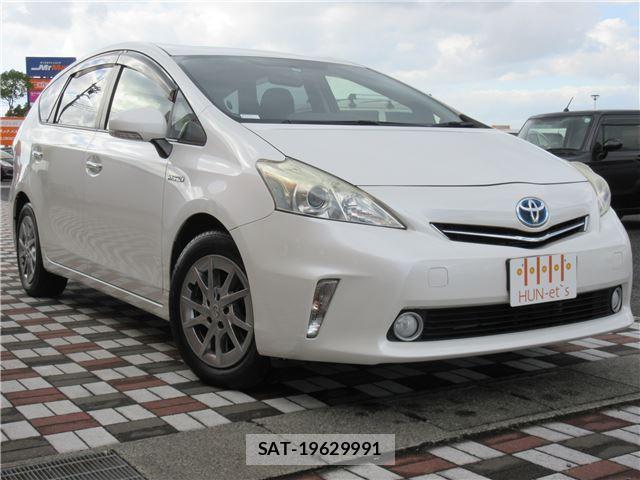 Toyota PRIUS ALPHA 2013 6482522-2
