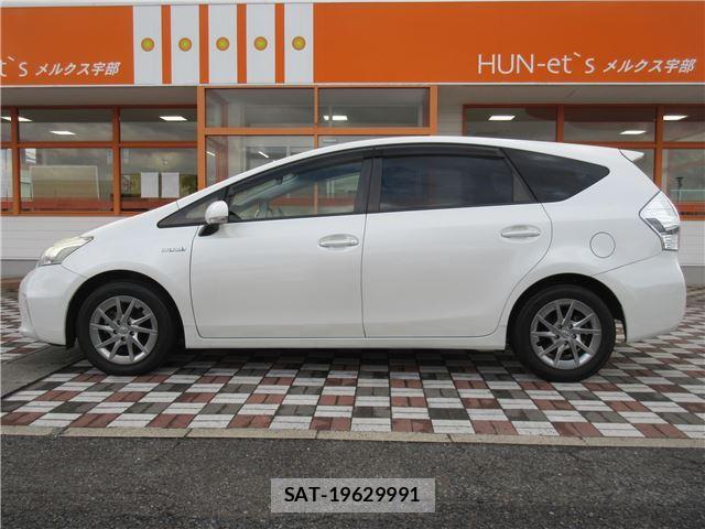Toyota PRIUS ALPHA 2013 6482522-7