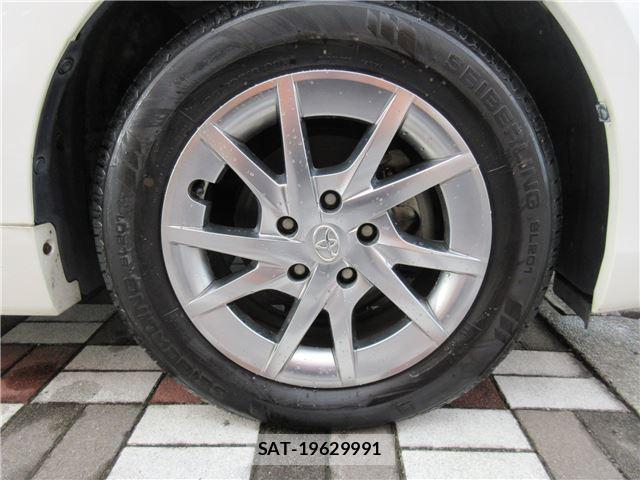 Toyota PRIUS ALPHA 2013 6482522-9