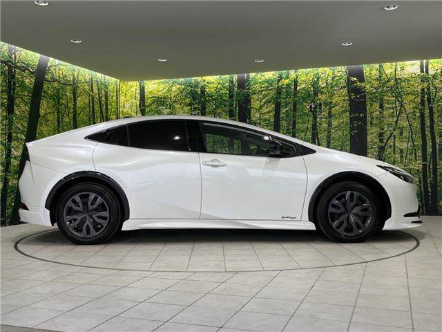 Toyota PRIUS 2023 6515277-9