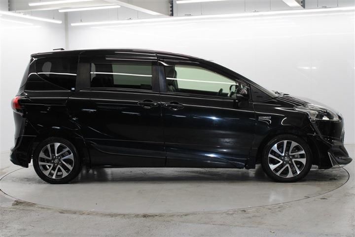 Toyota SIENTA 2018 6510020-3