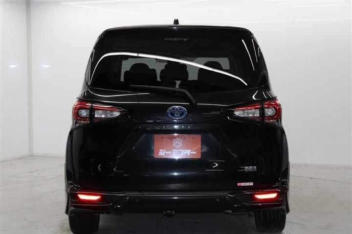 Toyota SIENTA 2018 6510020-5