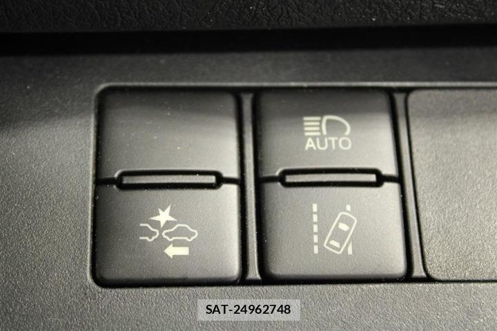 Toyota SIENTA 2018 6510469-4