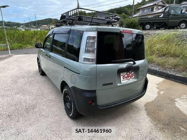 Toyota SIENTA 2012 6513652-1