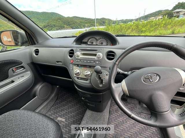 Toyota SIENTA 2012 6513652-9