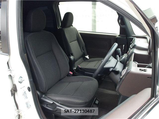 Toyota SPADE 2017 6513843-4