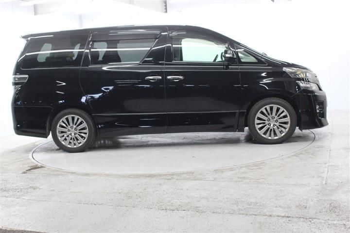 Toyota VELLFIRE 2014 6516077-3