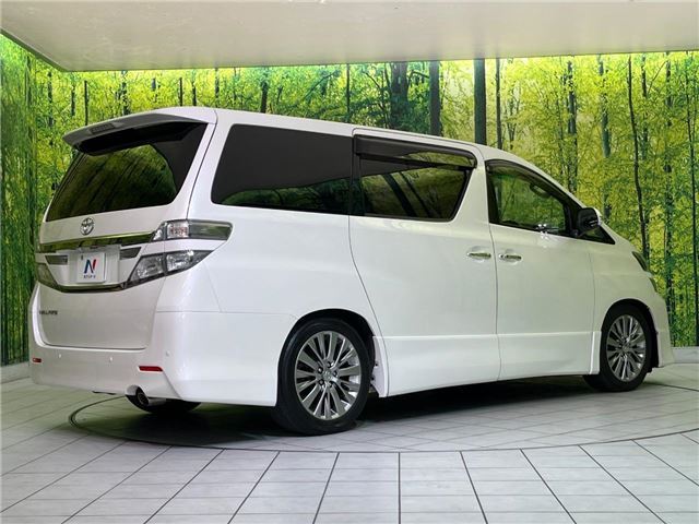 Toyota VELLFIRE 2013 6516106-8