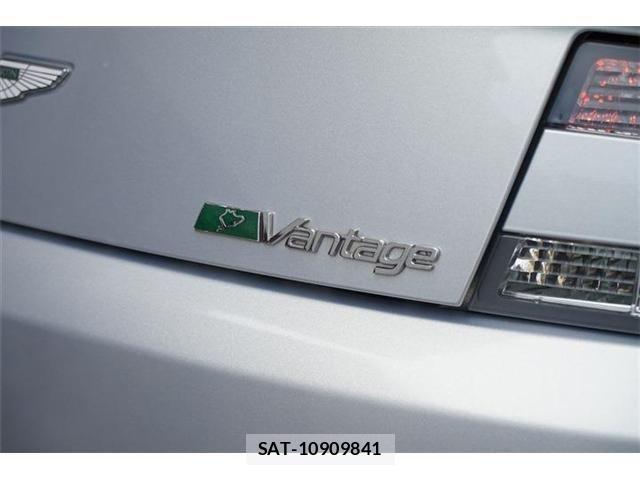 Aston Martin Aston Martin 2008-06 3420247-17
