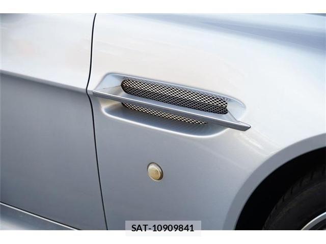 Aston Martin Aston Martin 2008-06 3420247-5