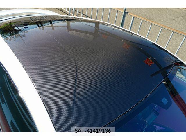 Aston Martin Aston Martin 2016-06 3659668-10